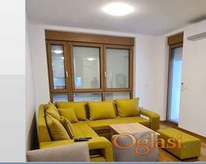 Izdaje se cela etaza u 2-etaznoj kuci Sanac I